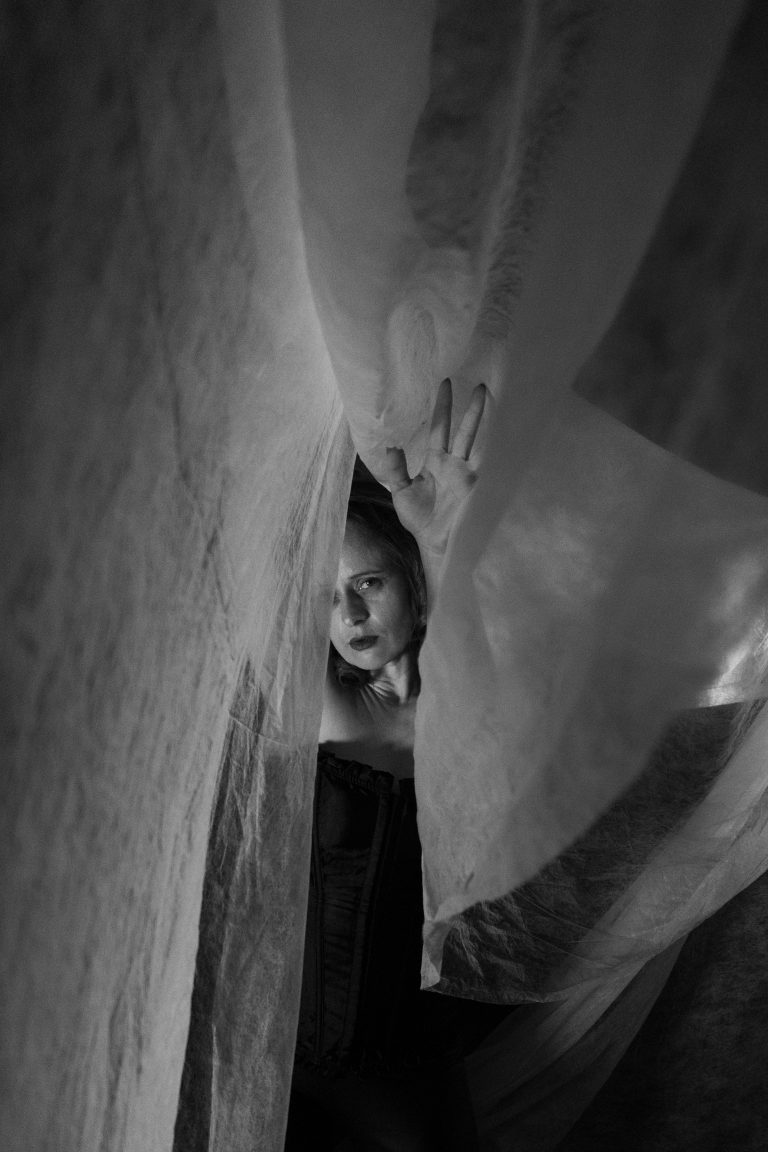 Anna Borisova, Anna Borisova-Emilova, Künstlerin, Fotografin, Essen, NRW, Deutschland, Aktfotografie, Kunst, Fotografie