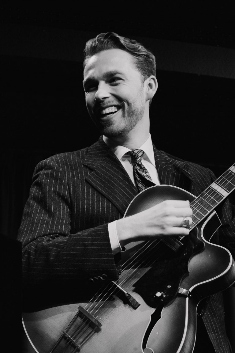 Chris Hopkins, Chris Hopkins Jazz, Portraitfotografie, Anna Borisova, Anna Borisova-Emilova, Künstlerin, NRW, Essen, Fotograf, Fotografin, Fotografie, Fotografin, Fotoshooting, Kunst, Konzert, Jazz, Jazzkonzert, Konzertfotografie, Künstlerin, Kunstmalerin, Malerei,